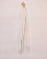 szalik z wełny merino w kolorze ecru