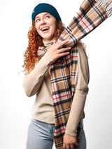 czapka beanie i szalik w kratkę