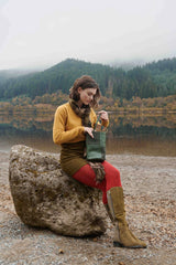 Jak pielęgnować skórzaną torebkę z elementami wełny?