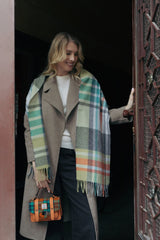 Zielony szalik – który odcień wybrać i jak go nosić?