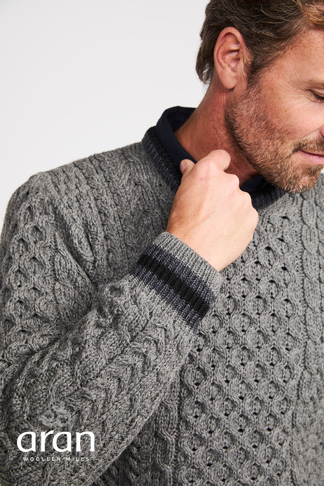 Sweter męski z wełny merino - szary z czarnym akcentem
