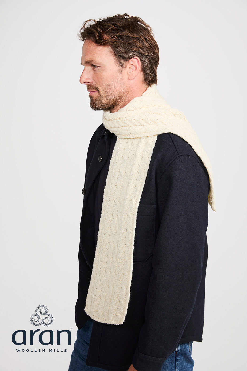 Szal Aran z wełny owczej - w kolorze kremowym