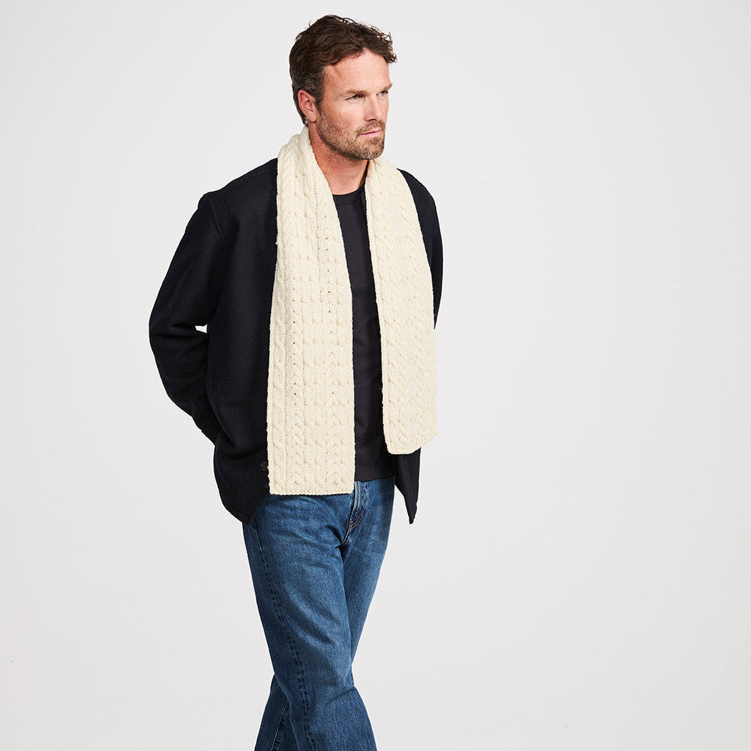 Szal Aran z wełny owczej - w kolorze kremowym