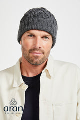 Czapka Aran z wełny super soft merino - grafitowa