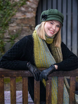 Damski zielony kapelusz wełniany typu newsboy w jodełkę