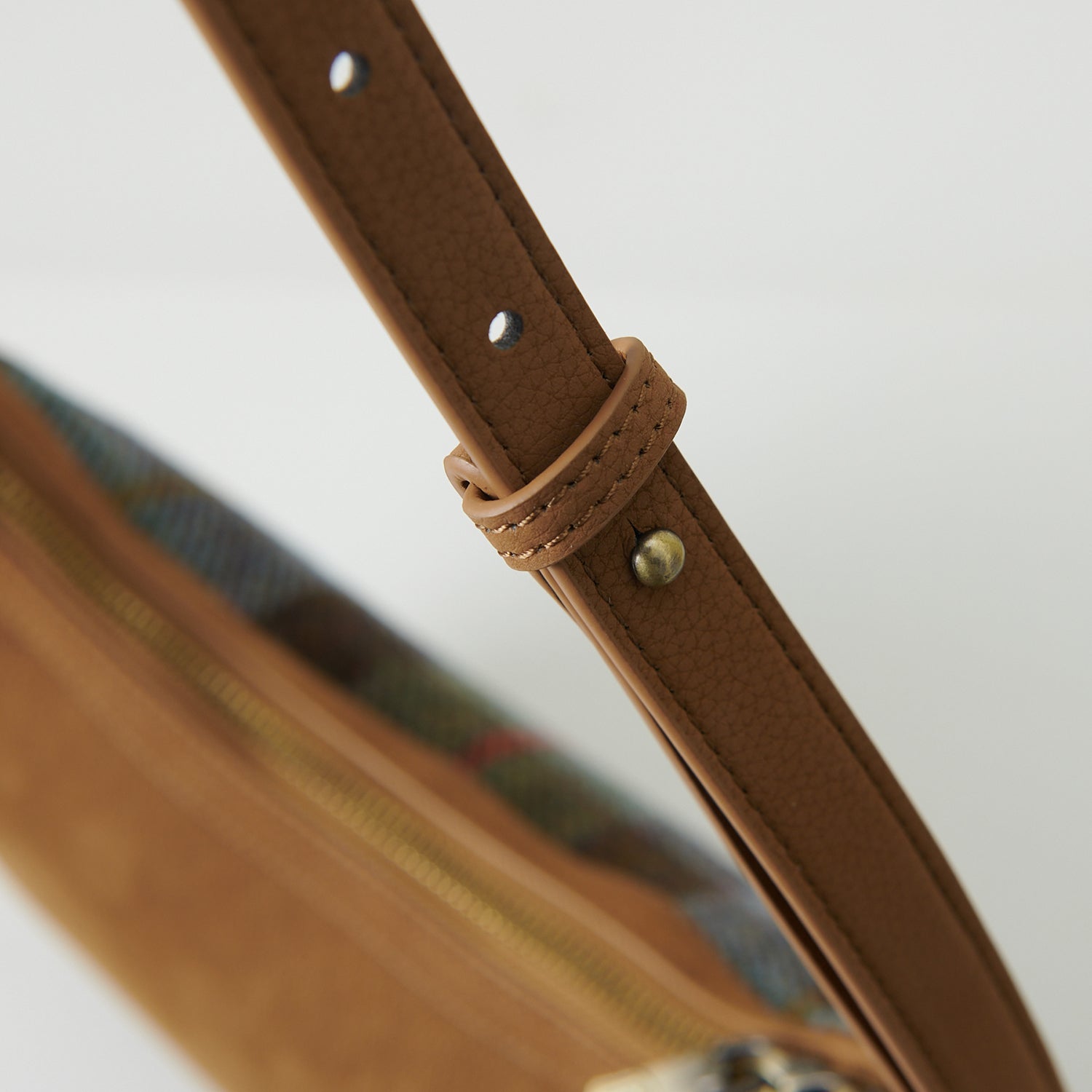 Brązowa torebka Ellon z Harris Tweedu i skóry w kolorową kratkę