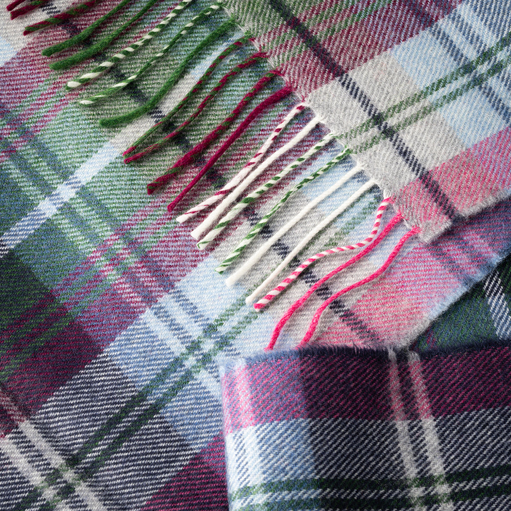 Szalik z wełny merino w kratkę - malinowy zmierzch