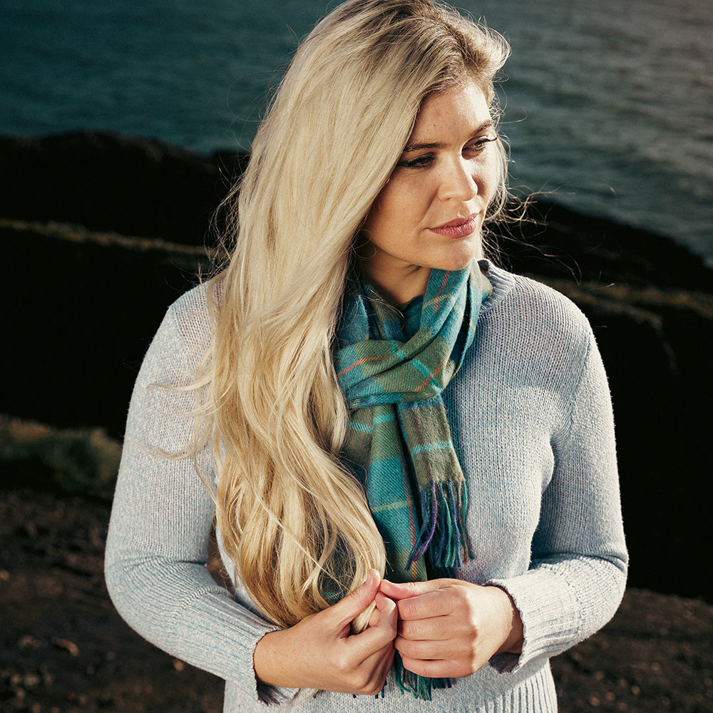 Zielono niebieski szalik z wełny merino - Mystic Evergreen