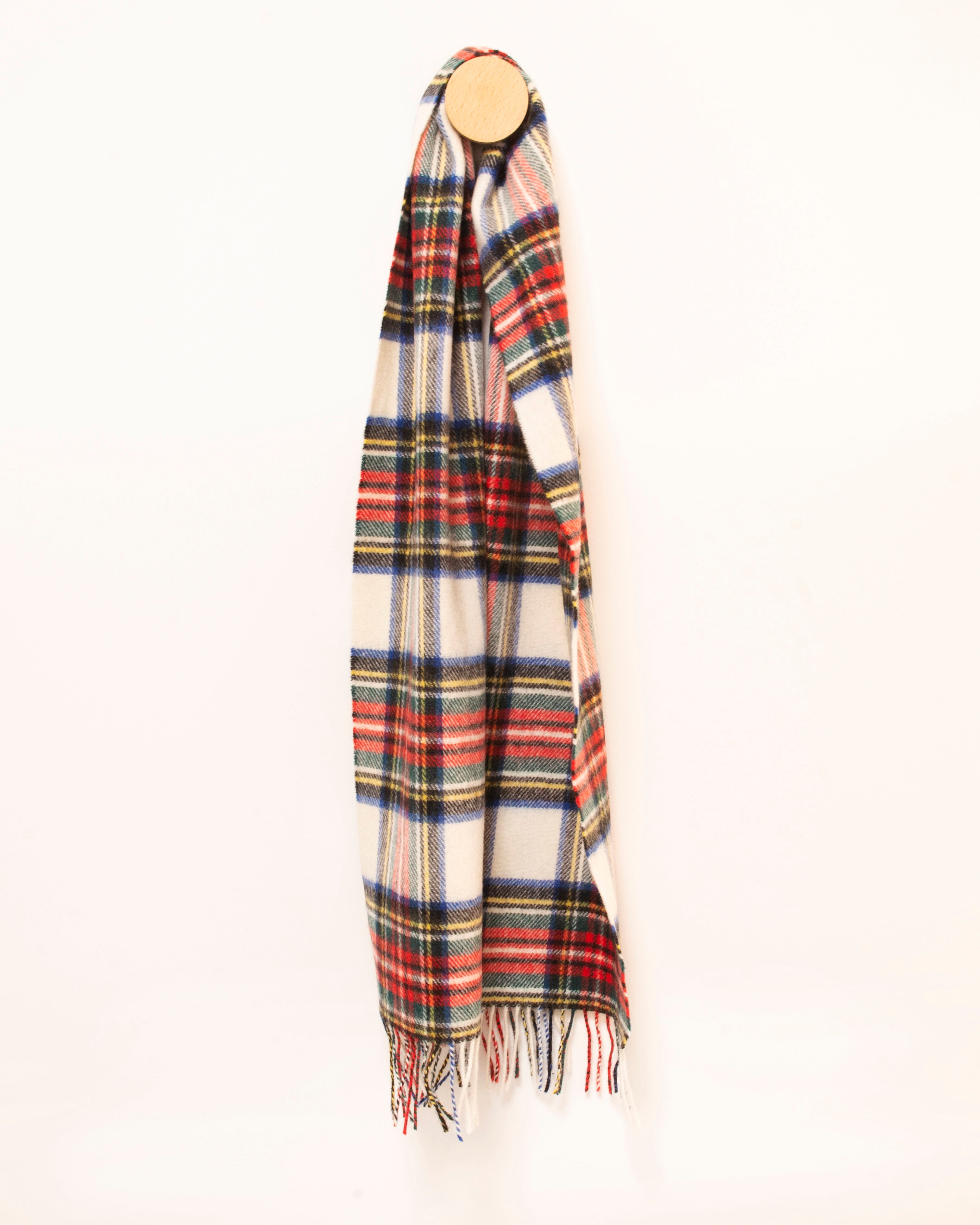 krótki szalik dress stewart tartan, kratka w kolorach białym, czerwonym, zielony, czarnym, żółtym