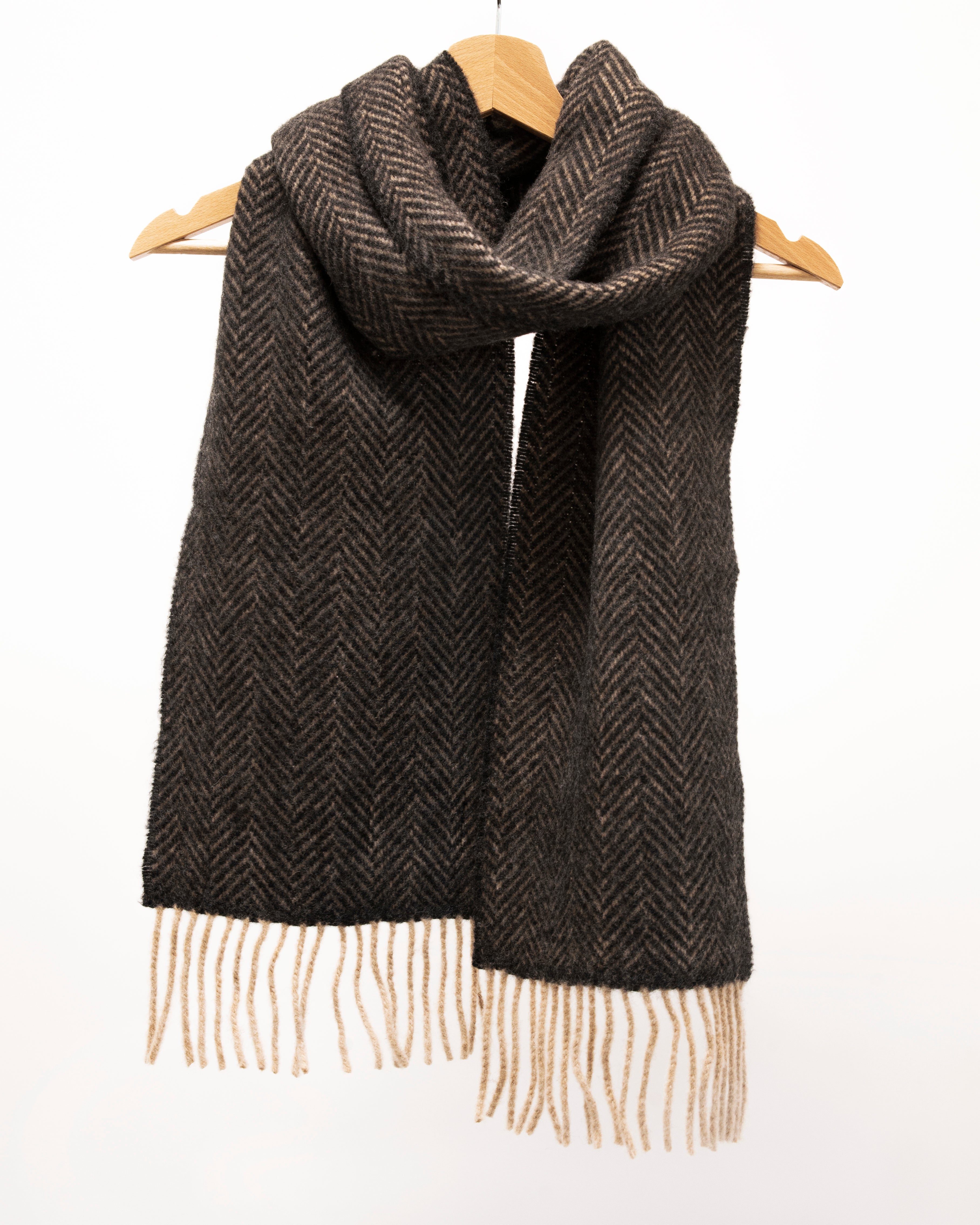 długi szaro brązowy szalik z kaszmiru i wełny merino w jodełkę, 25x200cm