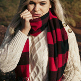 Czerwony szalik z wełny jagnięcej w czarną kratkę