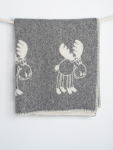 Szary kocyk dziecięcy z wełny owczej z uśmiechniętym łosiem