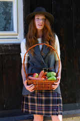 Krótka wełniana spódnica typu kilt w kratę – tartan Dalnessie