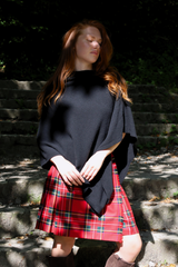 Krótka wełniana spódnica typu kilt w kratę – tartan Royal Stewart