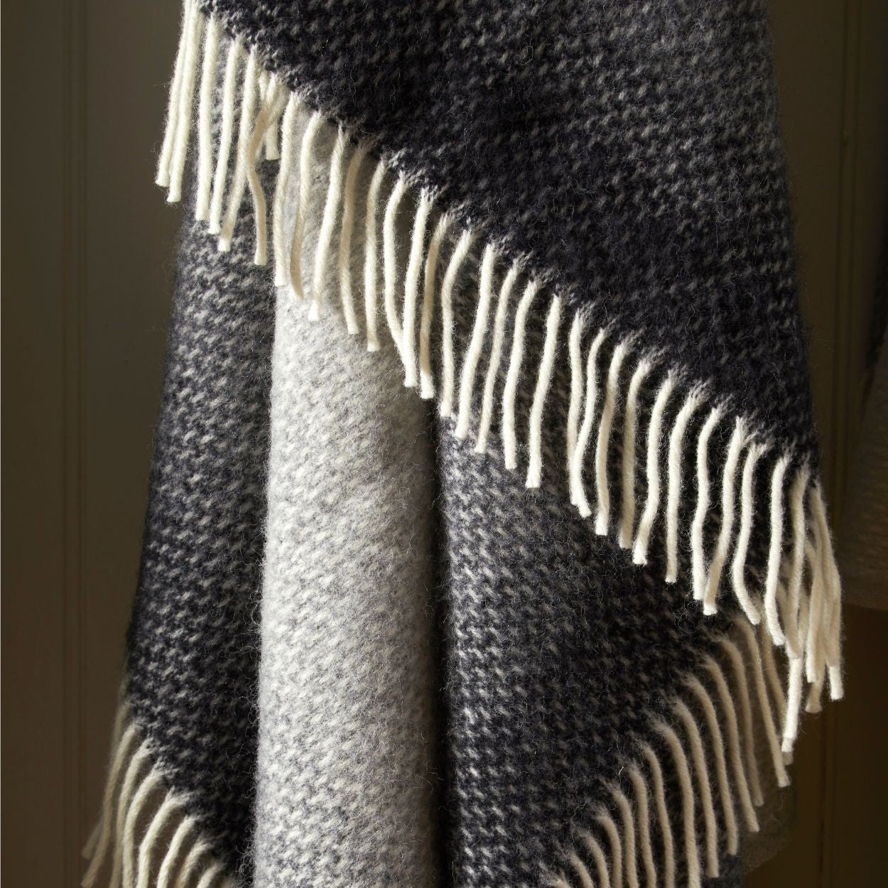 Koc wełniany Ombre Pebble