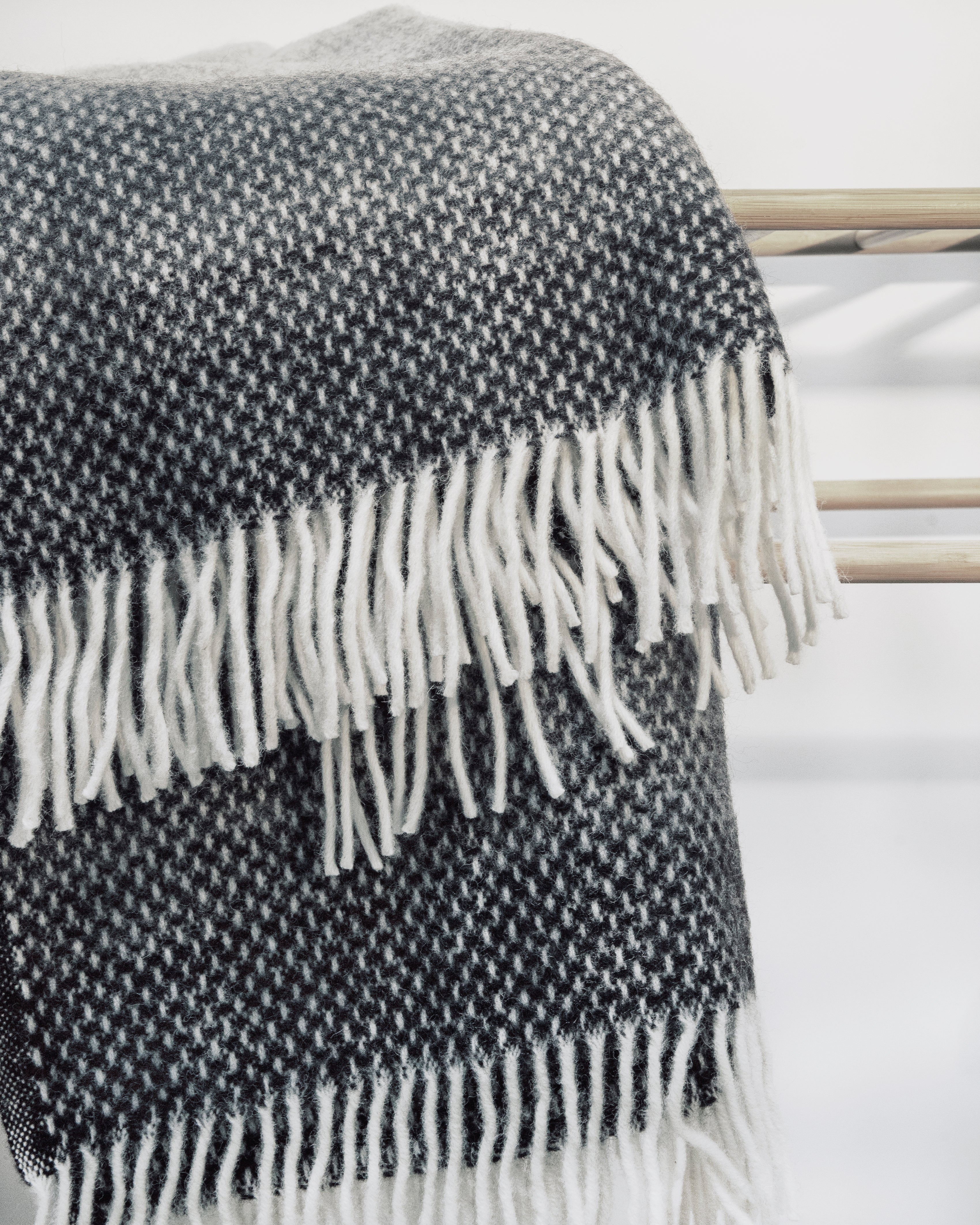 Koc wełniany Ombre Pebble