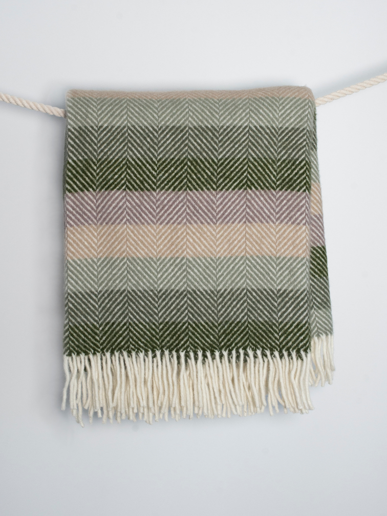 Koc wełniany w paski - puszcza północy