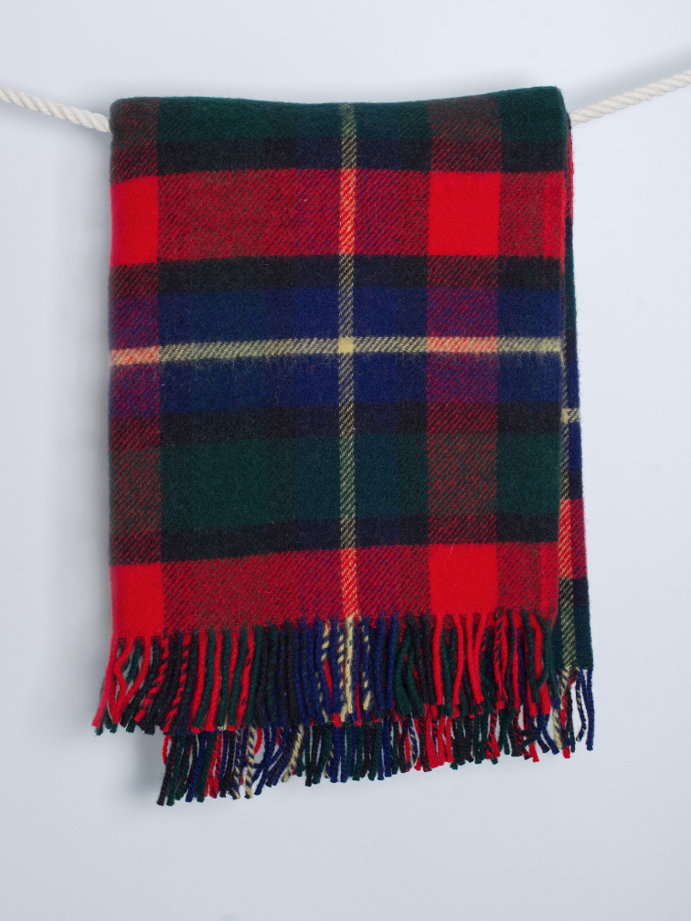 Wełniany koc w kratę Kilgour w rozmiarze 150x183 cm