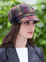 Damski kapelusz wełniany typu newsboy w kratkę o barwach jesieni
