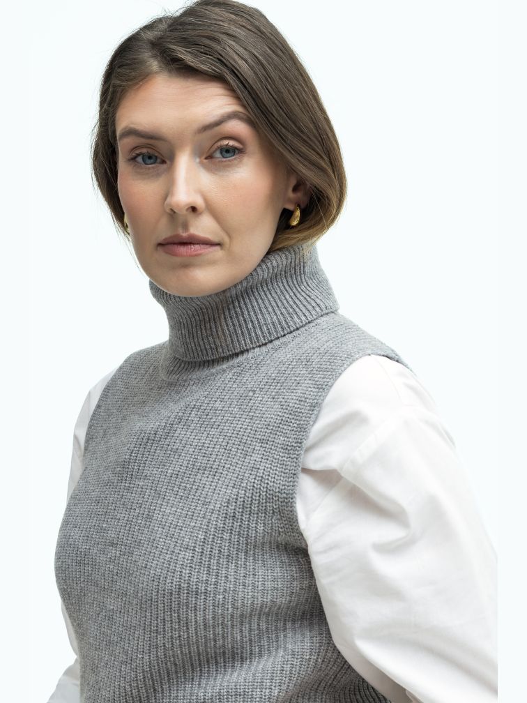 elegancka szara kamizelka