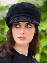 Czarny damski kapelusz wełniany typu newboy