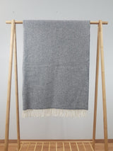 Koc z welny merino i kaszmiru w jodelke 136x180 cm