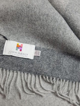 Koc z wełny merino w musztardowo szare pasy