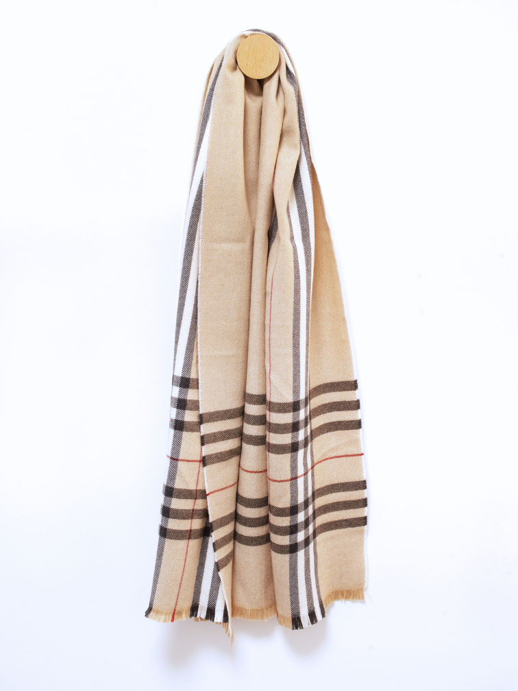 beżowy szeroki szal z wełny merino classic camel tartan