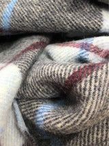 Krótki szalik z wełny jagnięcej Light Blue Charcoal Check
