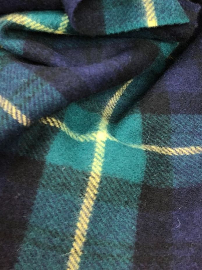 Szalik z wełny jagnięcej z tartanem Navy Green
