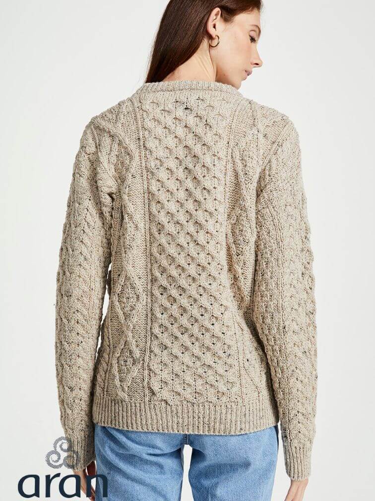 brązowy sweter irlandzki z wełny czesankowej